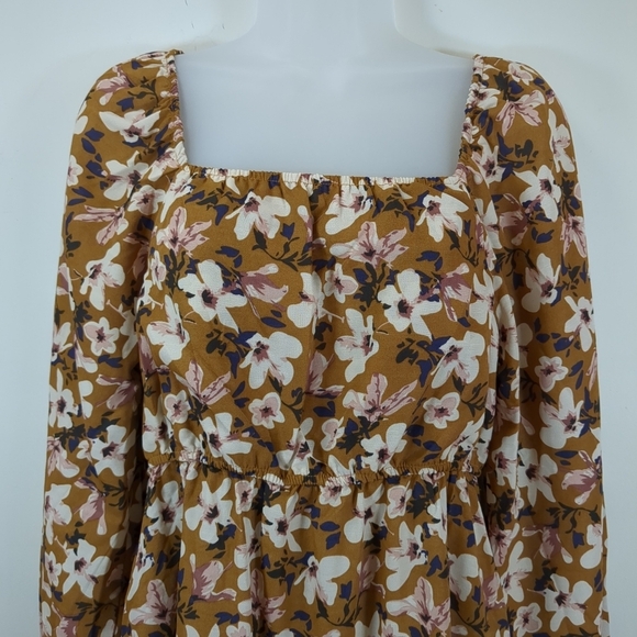 Hayden smocked square neck puff long sleeve floral dress with pockets, size S - Picture 3 of 8